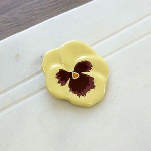 Vintage Avon Ceramic Pansy Flower Brooch